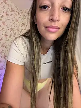 BelleRune online show from February 5, 10:44 am