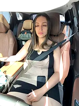 Snapshot of BelleRune chatting on September 20, 12:21 pm BelleRune online show from September 20, 12:21 pm