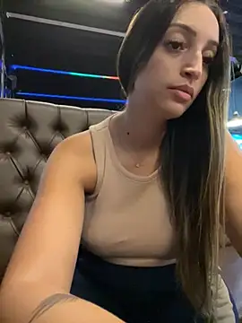 BelleRune online show from April 6, 7:59 pm