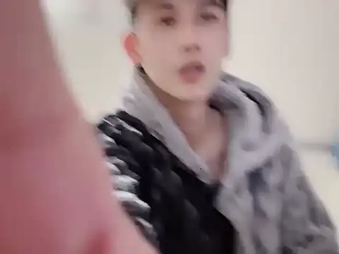 Snapshot of xiaojie-2563 chatting on November 15, 10:52 am xiaojie-2563 online show from November 15, 10:52 am