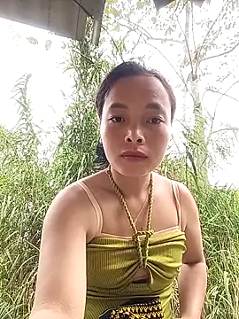 Snapshot of Yumi_08 chatting on November 17, 1:31 am Yumi 08 online show from November 17, 1:31 am