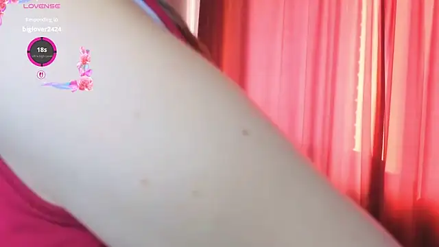 EmmaJonse online show from December 21, 5:42 am