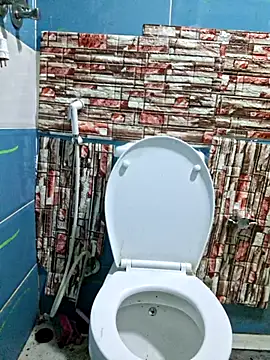 mnbvcxzqwertyuiop1235 online show from February 7, 1:46 am