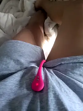 Hien93love online show from March 13, 9:14 am