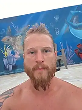 Snapshot of Redheadstud chatting on June 1, 11:04 pm Redheadstud online show from June 1, 11:04 pm