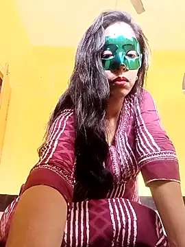 Snapshot of Nisha__19 chatting on November 27, 8:15 am Nisha 19 online show from November 27, 8:15 am