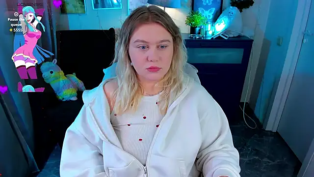 LouiseMous online show from January 12, 9:09 pm