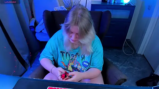 LouiseMous online show from January 8, 12:05 am