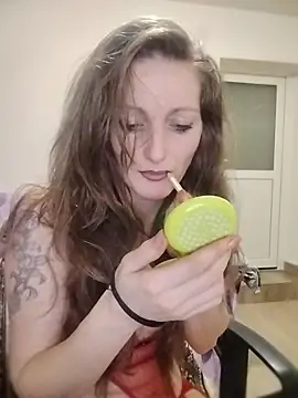 CrazyMaya39 online show from April 3, 10:27 pm