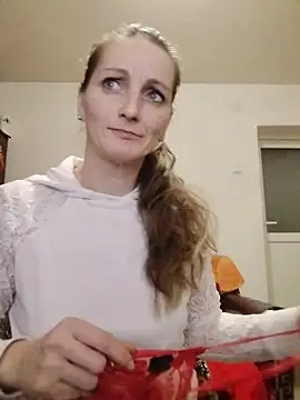 CrazyMaya39 online show from February 13, 9:37 pm