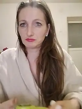 CrazyMaya39 online show from May 13, 9:55 pm