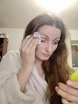 Snapshot of CrazyMaya39 chatting on January 8, 2:28 am CrazyMaya39 online show from January 8, 2:28 am