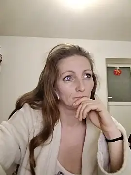 Snapshot of CrazyMaya39 chatting on January 8, 9:10 pm CrazyMaya39 online show from January 8, 9:10 pm