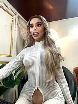  SandraHornball  online show from November 26, 10:21 pm