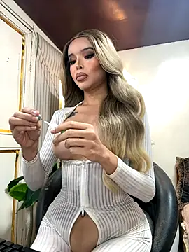  SandraHornball  online show from November 16, 12:59 am