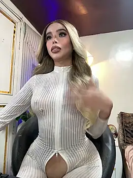  SandraHornball  online show from December 20, 12:13 am