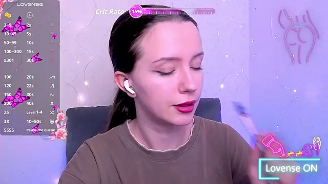 Snapshot of BellaVelure6767 chatting on May 27, 11:56 pm BellaVelure6767 online show from May 27, 11:56 pm
