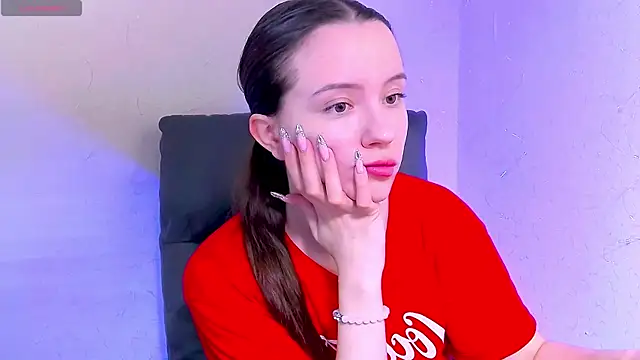 BellaVelure6767 online show from April 25, 1:41 am