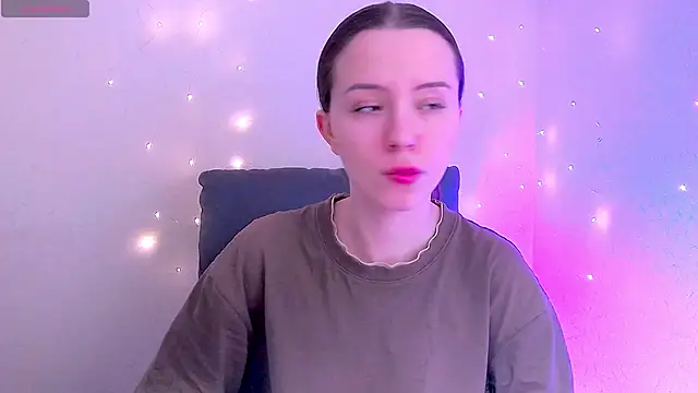 BellaVelure6767 online show from March 23, 1:06 am