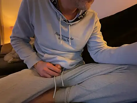 Brandonn1989amateur online show from February 2, 9:36 pm