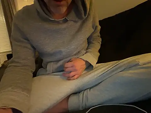 Brandonn1989amateur online show from November 17, 9:52 pm