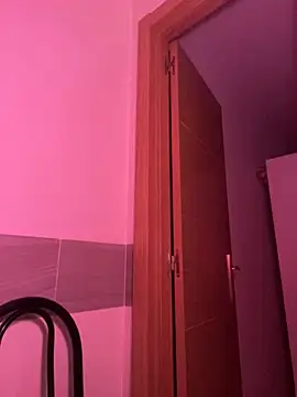 Snapshot of Blacktrinity chatting on November 18, 2:53 pm Blacktrinity online show from November 18, 2:53 pm