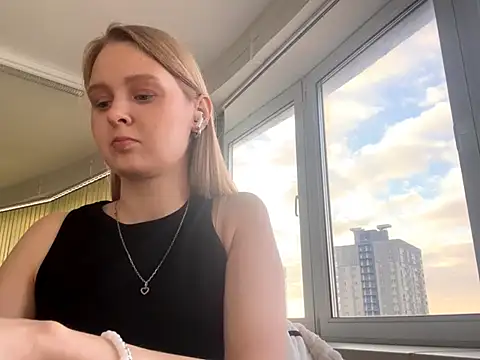 Snapshot of PaulitaSolow chatting on November 16, 7:02 am PaulitaSolow online show from November 16, 7:02 am