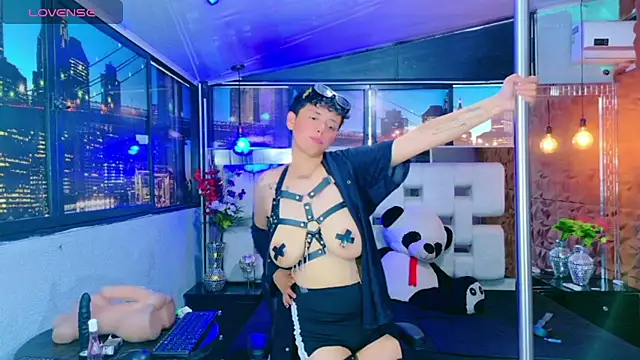 lunabustygirl online show from November 21, 2:49 pm