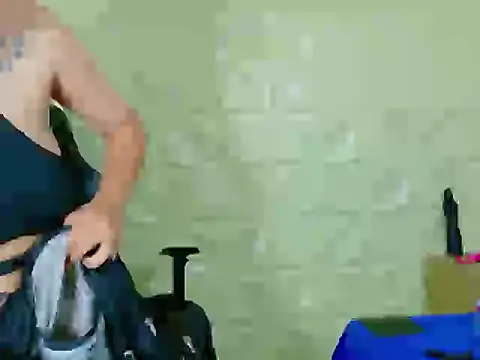 lunabustygirl online show from February 26, 3:01 pm