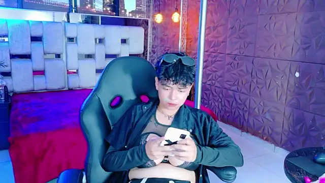 lunabustygirl online show from January 31, 7:12 pm