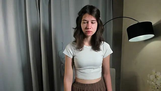 MarilynMun online show from November 26, 2:22 am