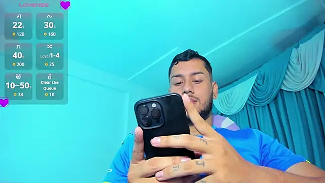 Latino Hot Boy online show from November 22, 8:18 pm