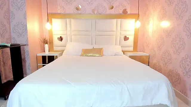 arietta skinny online show from February 26, 7:47 pm