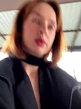 Snapshot of hani_obsessed chatting on November 20, 9:43 am hani obsessed online show from November 20, 9:43 am