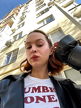 hani obsessed online show from November 28, 8:58 am