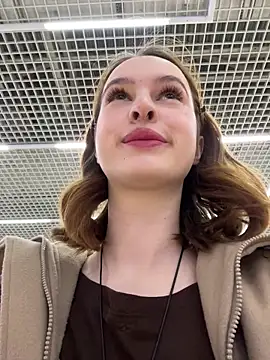 hani obsessed online show from March 7, 12:21 pm