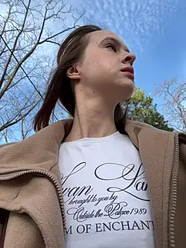 hani obsessed online show from February 7, 10:34 am