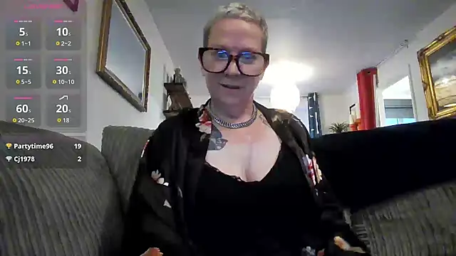 missyb x online show from November 14, 3:05 pm