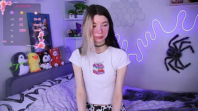 Emmie shy online show from March 3, 11:39 am