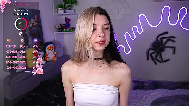 Emmie shy online show from April 16, 9:39 pm