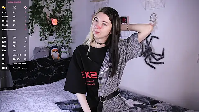 Emmie shy online show from November 23, 2:49 pm