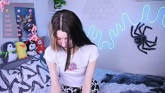 Emmie shy online show from February 26, 11:54 am