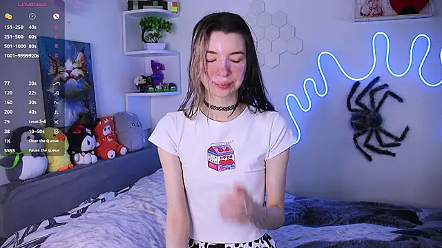 Emmie shy online show from February 7, 11:18 am