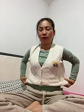 pitty mymi online show from April 1, 7:44 pm