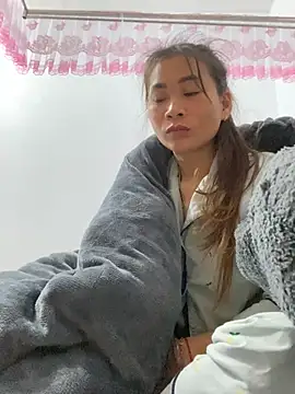 pitty mymi online show from March 12, 8:35 pm