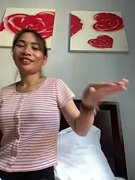 pitty mymi online show from March 27, 6:22 am