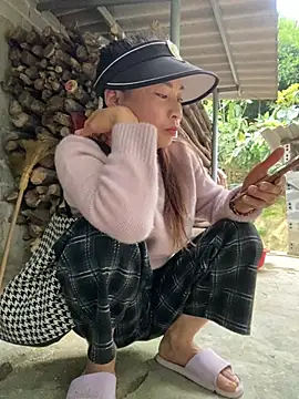 pitty mymi online show from March 4, 12:29 am