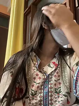 Snapshot of sexyayeshadesi chatting on February 19, 6:16 pm sexyayeshadesi online show from February 19, 6:16 pm