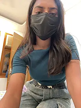 sexyayeshadesi online show from April 21, 6:25 pm