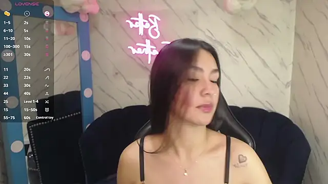 Maleja v  online show from January 6, 1:48 pm